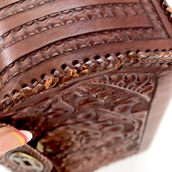 Vintage 70’s Hand Tooled Leather Shoulder Bag - Picture 12 of 13